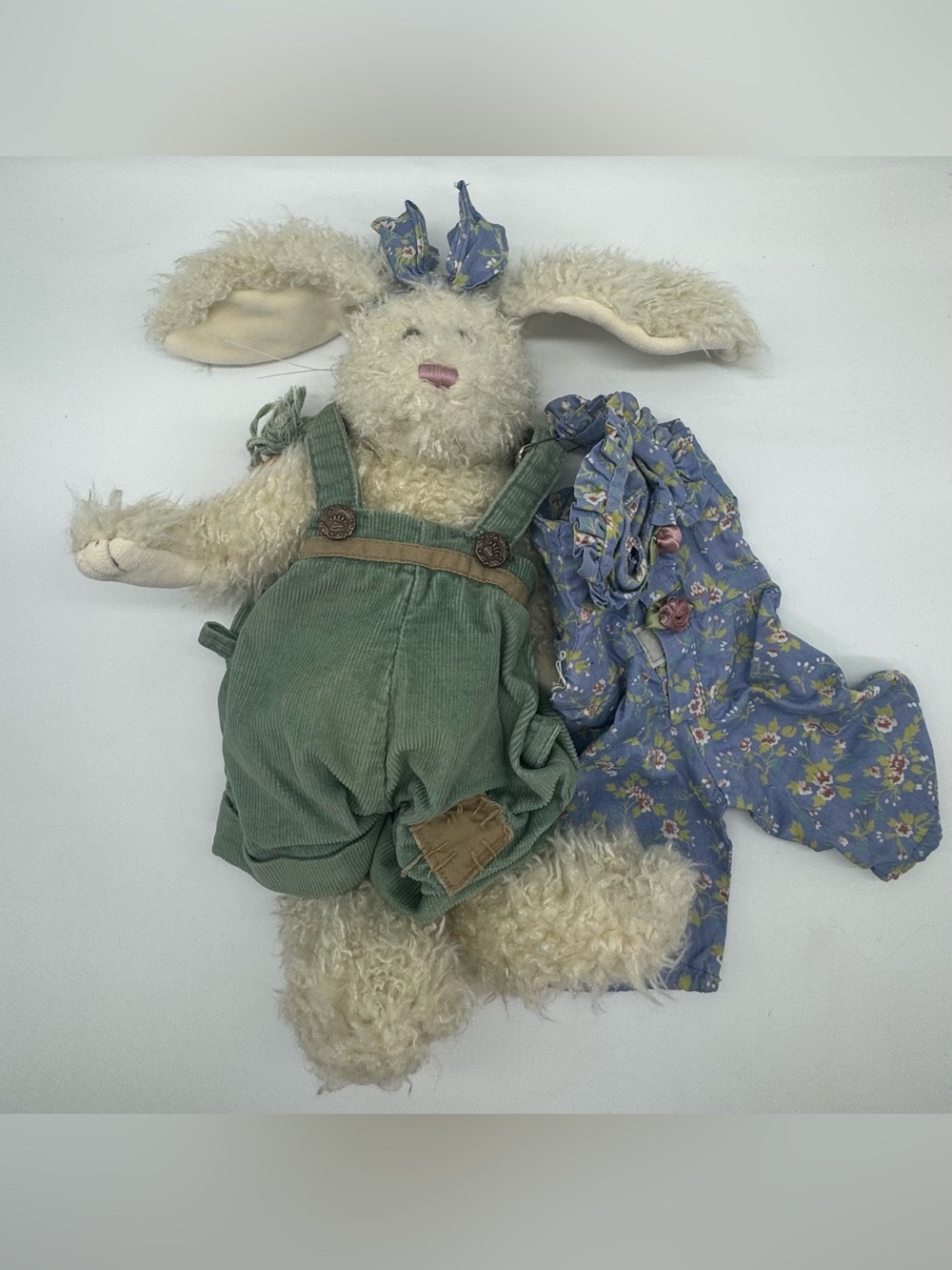 Boyds Bears Bearwear Plush Bunny Rabbit with Extra Outfit